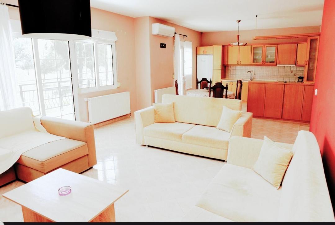 Ourania Luxury Apartment Keramoti  Exterior photo